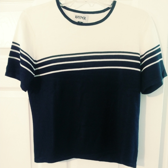 🎉🌺Kasper Get 2 Blouse For 1 Price.🌺🎉 - Picture 1 of 2